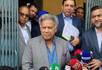 'না' ভোটে অবস্থান নেয়া দল রক্তের সাথে বেঈমানী করছে