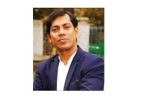 শুভ্রতার আলোয় দেবী সরস্বতী : প্রজ্ঞা ও শুদ্ধতার এক চিরন্তন আরাধনা