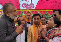 ‘আমি আপনার রাস্তাটি করে দিবো মা, এটা আমার দায়িত্ব’