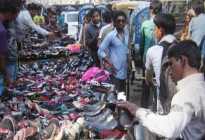 মাসে ১৫ লক্ষ টাকার চাঁদাবাজি, প্রশাসন নিশ্চুপ