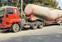 সিমেন্টবাহী ভারী যানবাহনের দৌরাত্ম্য: যানজট ও দুর্ঘটনা বাড়ছে, জনভোগান্তি চরমে