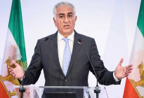 খামেনির মৃত্যুকে ‘স্বাগত’ জানালেন রেজা পাহলভী