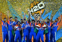 রেকর্ড ১৩১ কোটি রুপি বোনাস পাচ্ছে বিশ্বকাপজয়ী ভারতীয় দল