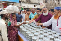 জামালপুরে দরিদ্রদের মাঝে আসফের ইফতার বিতরণ 