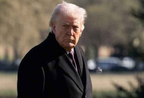 ট্রাম্পের জনপ্রিয়তায় ধস