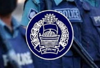 পুলিশ কর্মকর্তার ভয়ঙ্কর নারী ফাঁদ, নিঃস্ব অনেকে