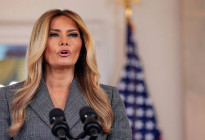 এপস্টেইনের সঙ্গে সম্পর্কের অভিযোগ অস্বীকার মেলানিয়া ট্রাম্পের