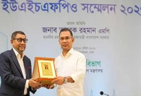 ‘মন্ত্রী সাহেব প্রশংসা একটু কম’
