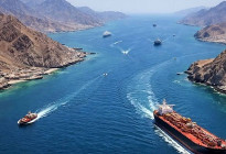 হরমুজ প্রণালী জাহাজ চলাচলের জন্য উন্মুক্ত ঘোষণা