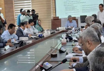 ‘৩ বছরে ৪০০ পোশাক কারখানা বন্ধ হয়ে গেছে’