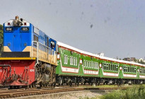 ঈদ যাত্রায় ট্রেনের অগ্রিম টিকিট বিক্রি ১৩ মে