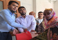 পাংশায় পবিত্র ঈদ-উল-আযহা উপলক্ষ্যে ভিজিএফ এর চাউল বিতরণ