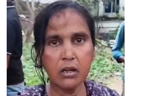 সামাজিক প্রতিহিংসার শিকার এক অসহায় নারীর ঘর ভেঙে দিয়েছে সন্ত্রাসীরা