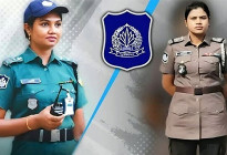 গাঢ় নীল-হালকা জলপাই শার্ট ও খাকি প্যান্টে ফিরেছে পুলিশ