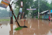 টানা বৃষ্টিতে সাতক্ষীরা শহরের নিম্নাঞ্চল প্লাবিত
