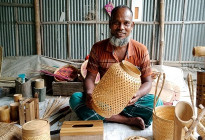 দিনমজুর থেকে ইউরোপের বাজারে সফল উদ্যোক্তা হাজিমুল