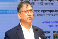 প্রশাসনিক রাজনীতিকরণ থেকে বেরিয়ে আসার আহ্বান স্বরাষ্ট্রমন্ত্রীর