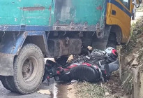 ট্রাকচাপায় কালিয়ার একই পরিবারের ৩ জনের মর্মান্তিক মৃত্যু