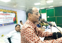 ‌‌পদ্মা নদীতে বালু কাটার অবৈধ ড্রেজার ধরিয়ে দিলেই ৫০ হাজার টাকা পুরস্কার