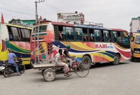 দিনাজপুরে পরিবহন ধর্মঘট, সড়ক অবরোধ