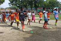 মাঠে ঘাম ঝরছে, চোখে জাতীয় দলের স্বপ্ন সিরাজগঞ্জের ক্ষুদ্র নৃগোষ্ঠীর মেয়েদের