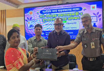 ‘নারীদের সম্মান বৃদ্ধির জন্য প্রধানমন্ত্রী তাদের নামে ফ্যামিলি কার্ড দিয়েছে’