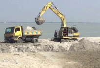 অবৈধ বালু উত্তোলন বন্ধ ও পদ্মা সেতু রক্ষায় রিট