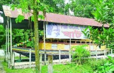 শিল্পী এস এম সুলতান ঘাটের বেহাল অবস্থা 