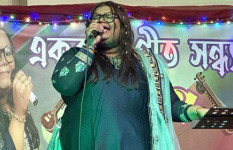 একক গানে কানেকটিকাটের দর্শকদের মুগ্ধ করলেন ব্রিয়ানা বিশ্বাস