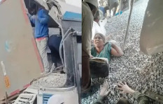 পাথরবোঝাই ট্রাকের সঙ্গে বাসের সংঘর্ষে নিহত ২০