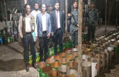 ফরিদপুরে ভেজাল গুড়ের কারখানায় অভিযান, সিলগালা