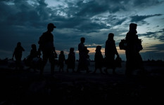 সীমান্ত পেরিয়ে মানুষের মর্যাদা ও মানবিক অধিকার