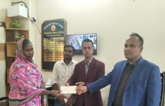 গোপালগঞ্জ পৌরসভায় ৩০ লাখ টাকার সুদ মুক্ত ক্ষুদ্র ঋণ বিতরণ