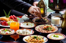 রোজায় সুস্থ থাকতে ইফতারে যা খাবেন