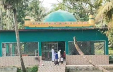 এক রাতেই নির্মিত হয় গোয়ালবাথান জামে মসজিদ