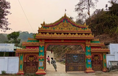 ত্যাগের মহিমায় ড. নাগাসেন গড়েছেন পাহাড়ের বুকে এক টুকরো স্বর্গ