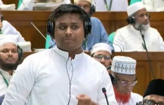 ভর্তিতে লটারির সমালোচনা হাসনাতের, বাতিলের আভাস শিক্ষামন্ত্রীর