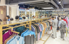 দক্ষিণ বনশ্রীতে ইল্লিয়ীনের ফ্ল্যাগশিপ স্টোরের যাত্রা শুরু