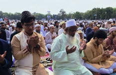 দিনাজপুরে দেশের অন্যতম বুহৎ ঈদ জামাত অনুষ্ঠিত