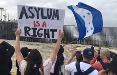 আশ্রয়প্রার্থীদের স্থগিত আবেদন আবার চালু করল যুক্তরাষ্ট্র