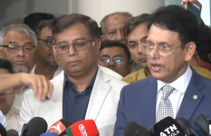 ‘ফেসবুক-নির্ভর হলে হবে না, এটা ইনস্ট্যান্ট কফির মতো’