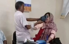 নারী শিক্ষক লাঞ্ছিত, আমাদের সকলের অপমান