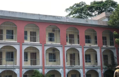 টুঙ্গিপাড়ায় বিদ্যালয়ের ফ্যান জানালা বিনামূল্যের বই ও খাতা বিক্রির অভিযোগ 