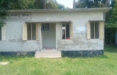 নগরকান্দার কমিউনিটি ক্লিনিকে মিলছে না প্রয়োজনীয় ওষুধ