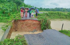 টানা বর্ষণে ধ্বসে পড়ল কালভার্ট, রাজস্থলীর কয়েকটি গ্রামের যোগাযোগ বিচ্ছিন্ন 