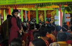 হাজারো ভক্তের ঢল, এইতো মধুর বৃন্দাবন