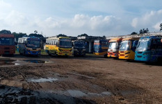 দীর্ঘ ৪৫ ঘণ্টা পর রাজবাড়ী-ফরিদপুর রুটে বাস চলাচল শুরু