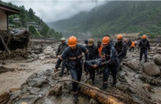 নেপালে বন্যায় মৃতের সংখ্যা বেড়ে ৭৯৪