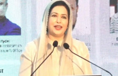 ‘স্বাস্থ্যসেবা করুণা নয়, মানুষের অধিকার’