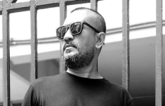 সারেঙের খোঁজে